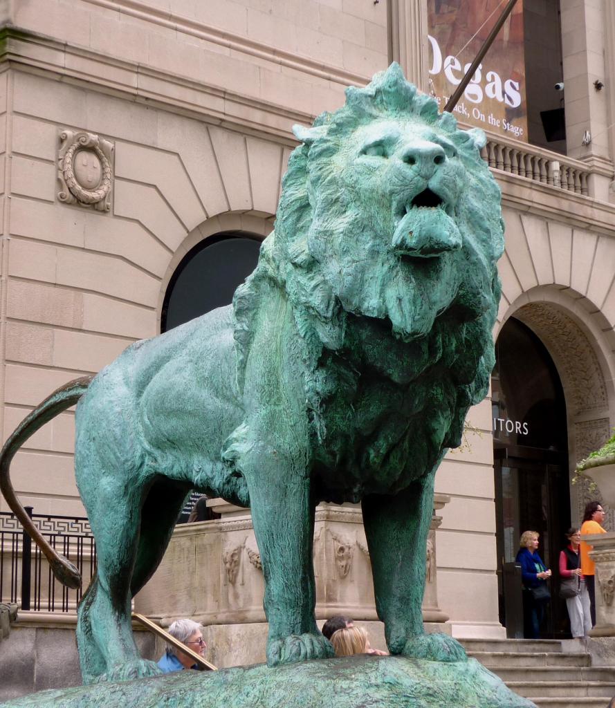 Lion - Michigan Avenue - Chicago, Illinois - July 2015