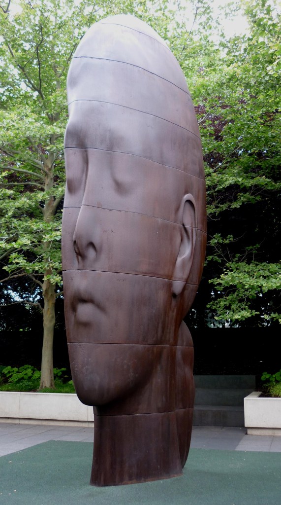 Profile Sculpture - Millennium Park - Chicago, Illinois - July 2015