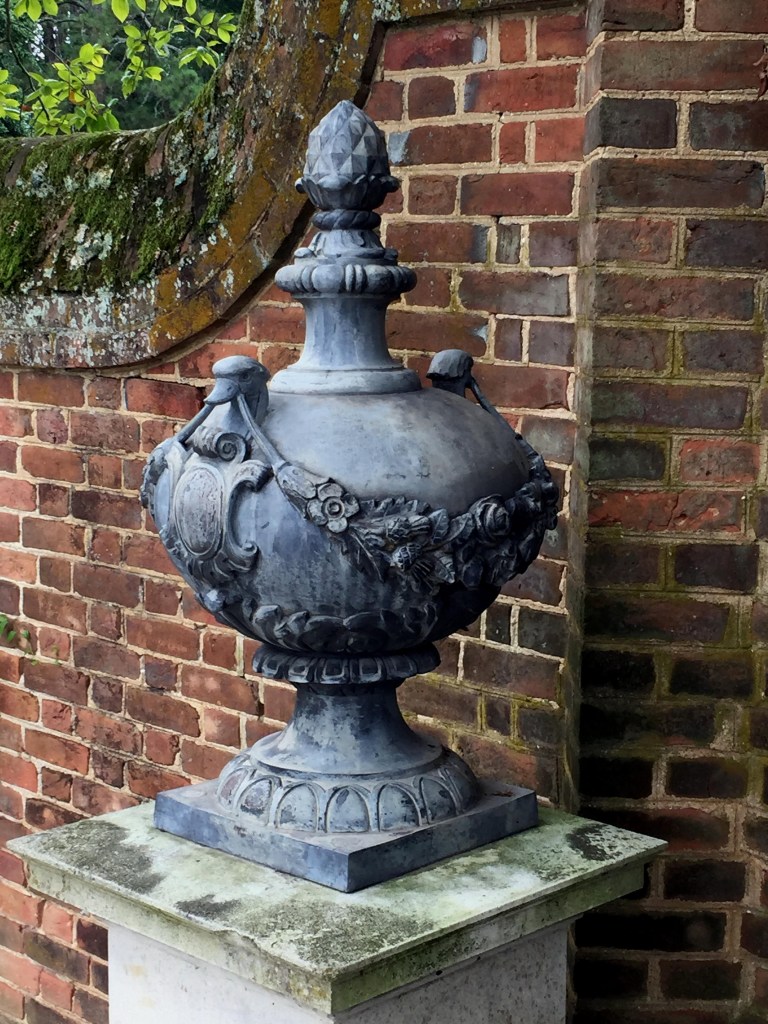 Williamsburg Governor's Palace Finial - August 2015