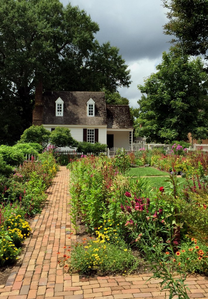 Williamsburg House3 - August 2015